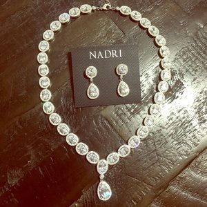 NARDI Tear Drop Necklace and Earrings